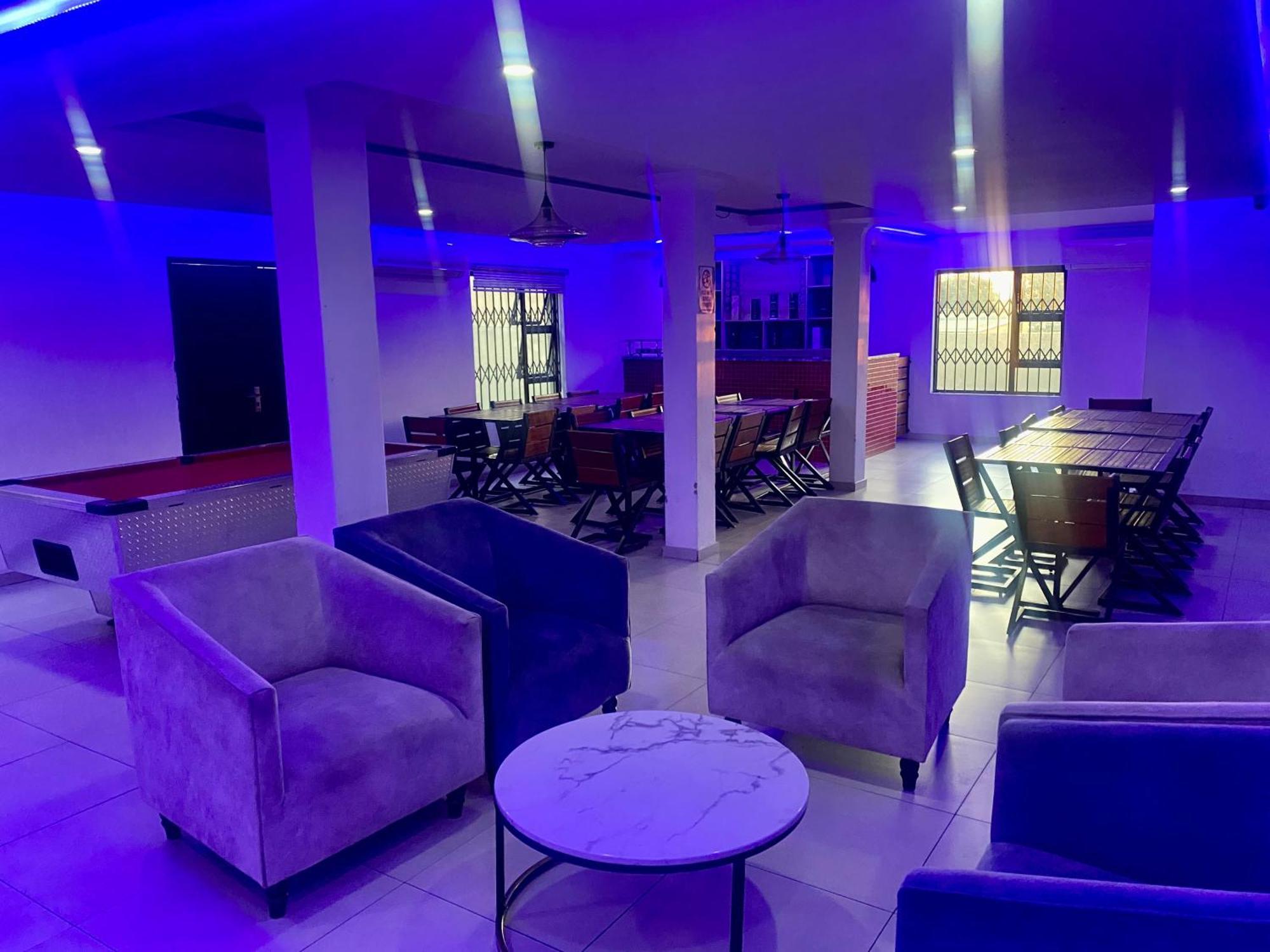 Hotel El Infinito เคมป์ตัน พาร์ค ภายนอก รูปภาพ